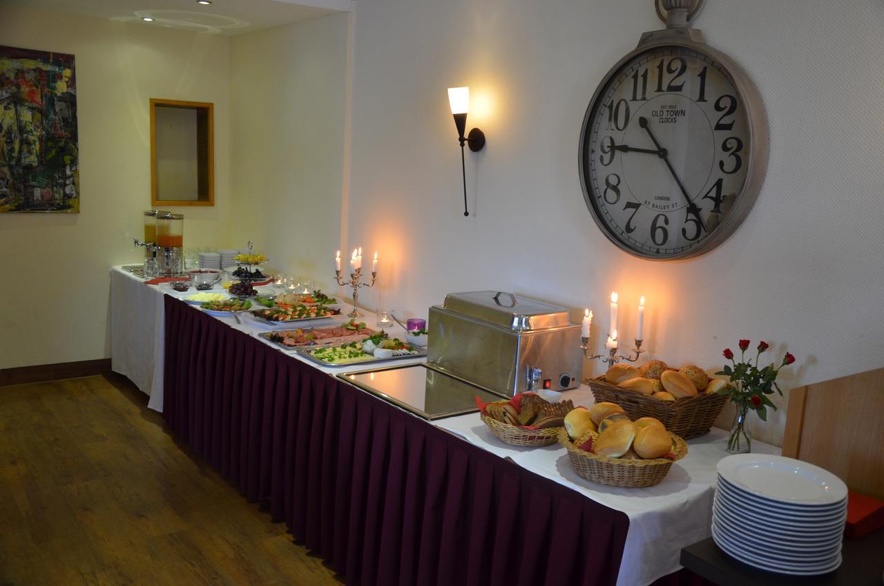 Aprotos Lueneburger Hof Hotel Munster im Heidekreis Ngoại thất bức ảnh