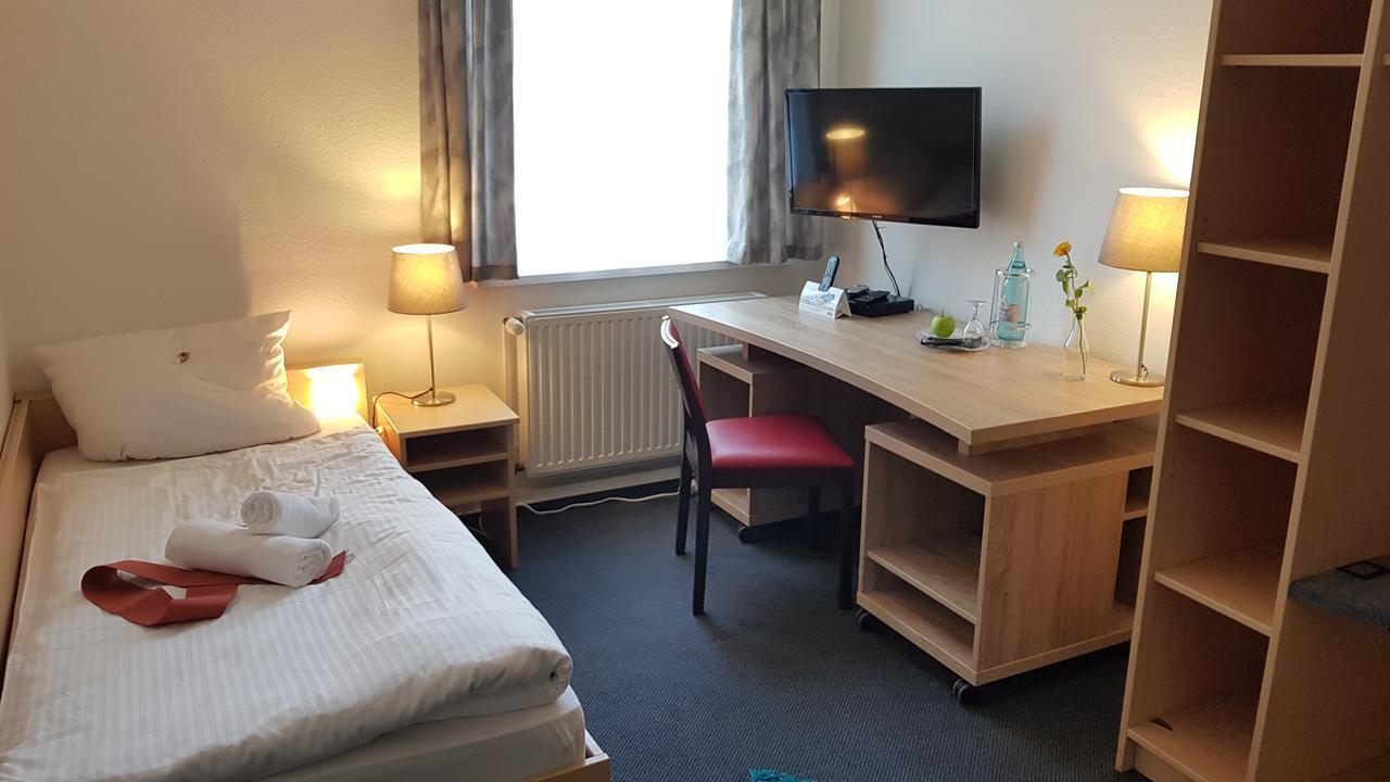 Aprotos Lueneburger Hof Hotel Munster im Heidekreis Ngoại thất bức ảnh
